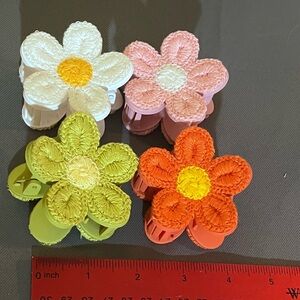New Piper K crochet daisy hair claw clips Flowers Spring pink green orange white